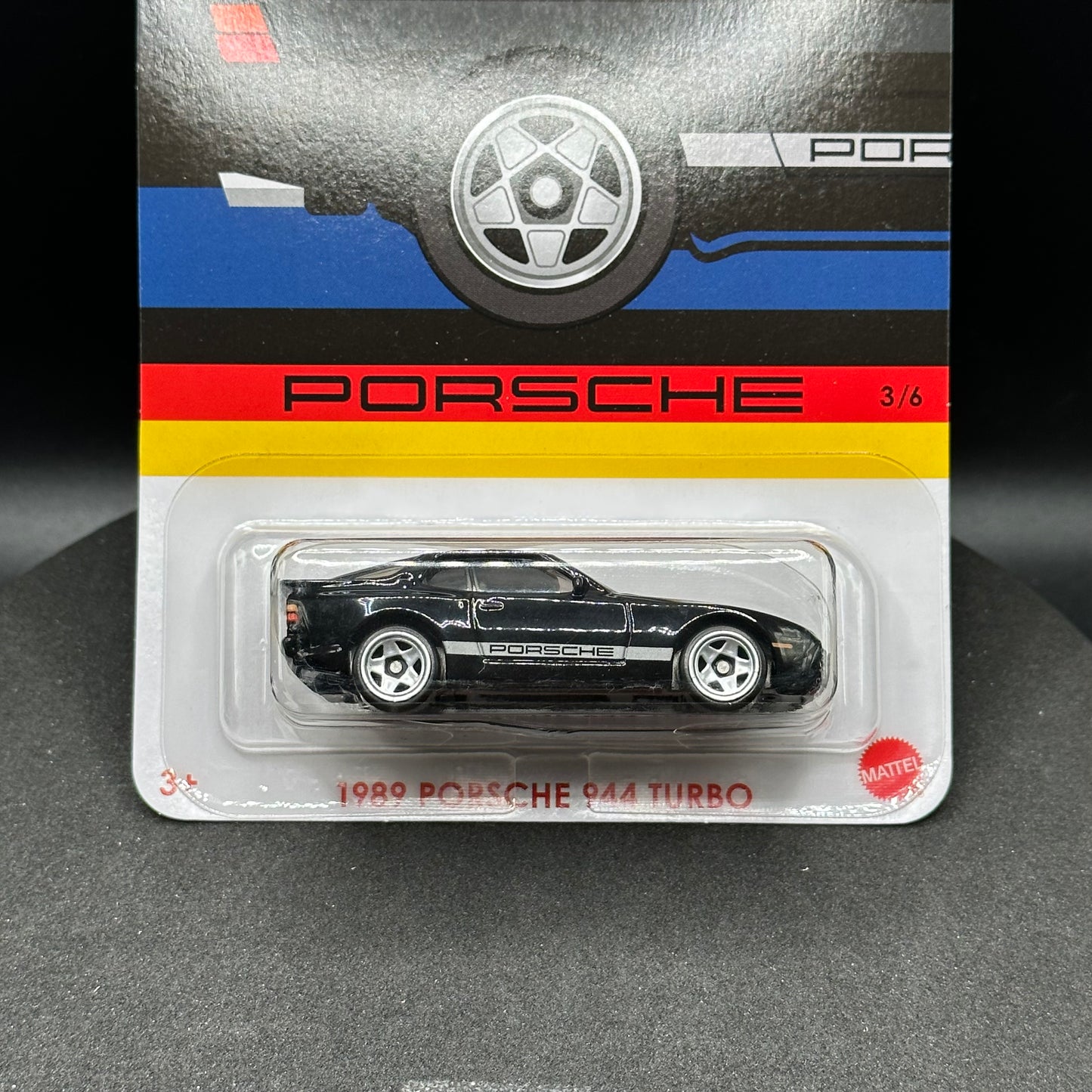 Hot Wheels Collector 1989 Porsche 944 Turbo