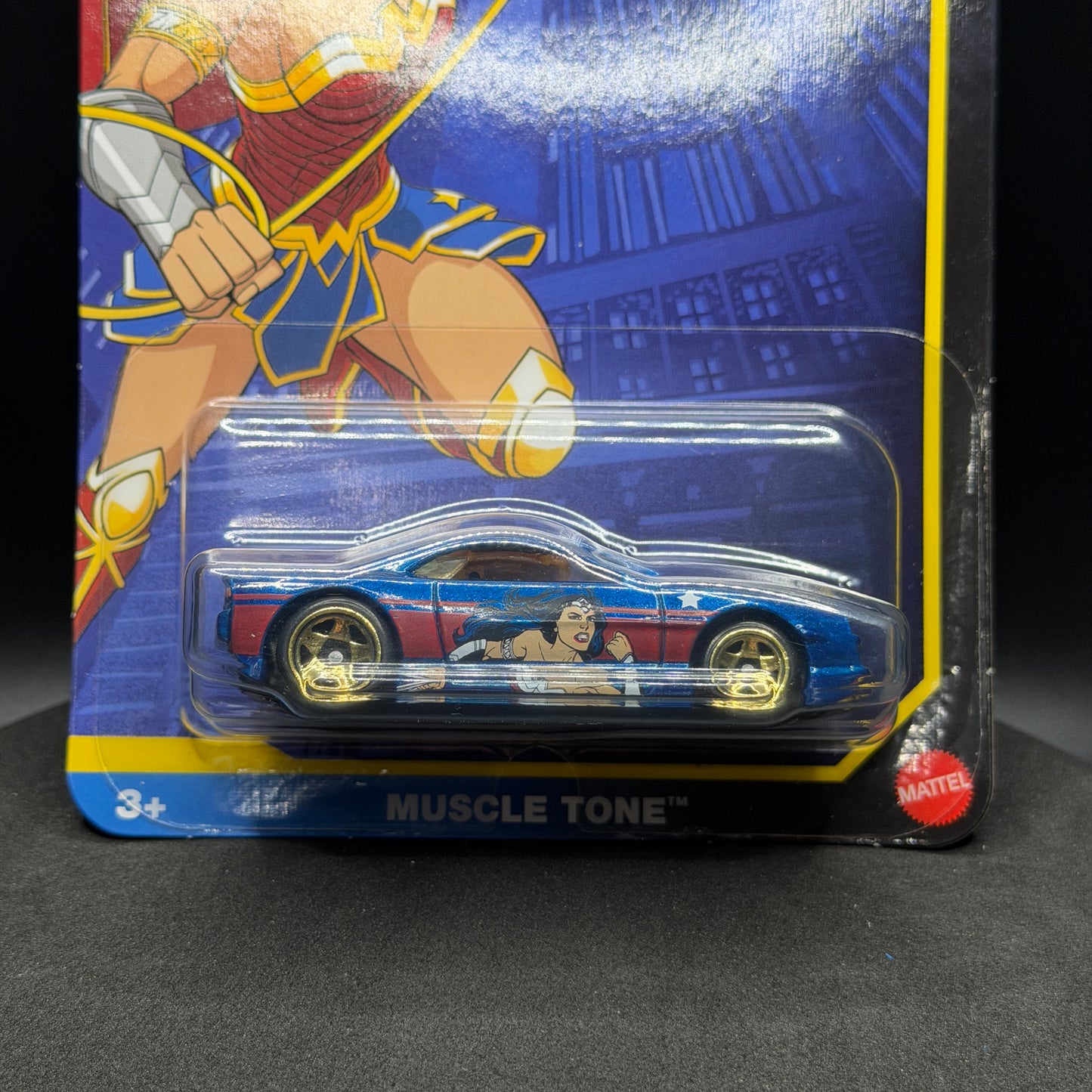 Hot Wheels Batman Muscle Tone Wonder Woman