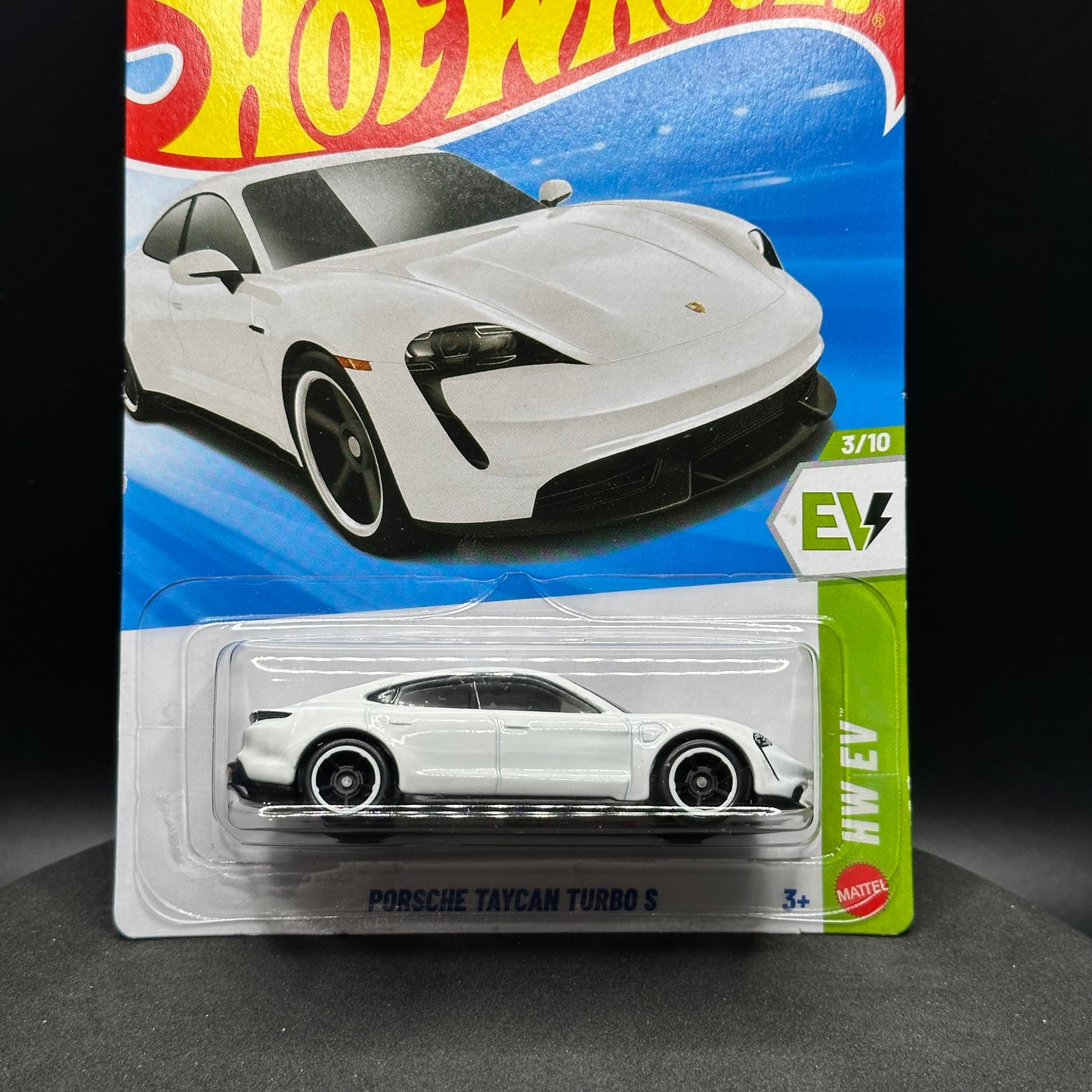 Hot Wheels Porsche Taycan Turbo S White