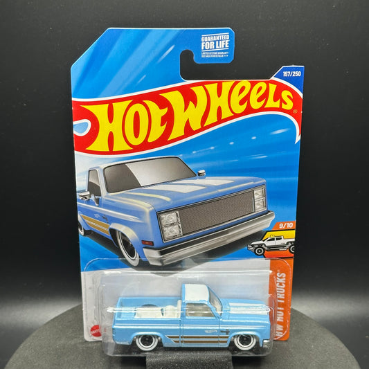 Hot Wheels ‘83 Chevy Silverado Light Blue