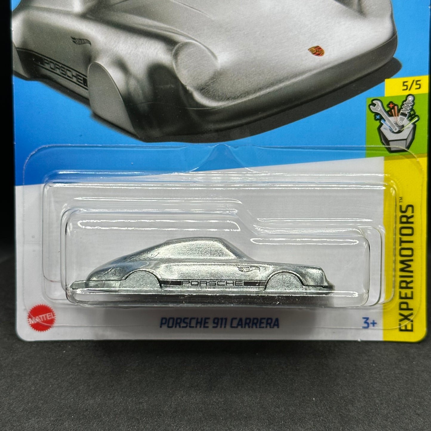 Hot Wheels Porsche 911 Keychain