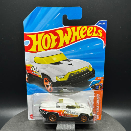 Hot Wheels Terra Tracktyl White