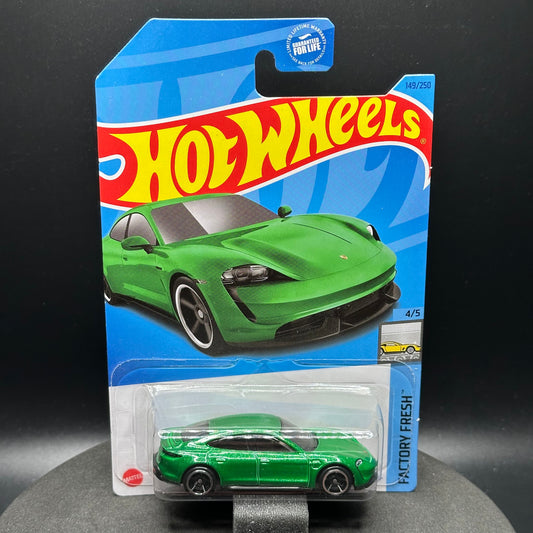 Hot Wheels Porsche Taycan Turbo S Green