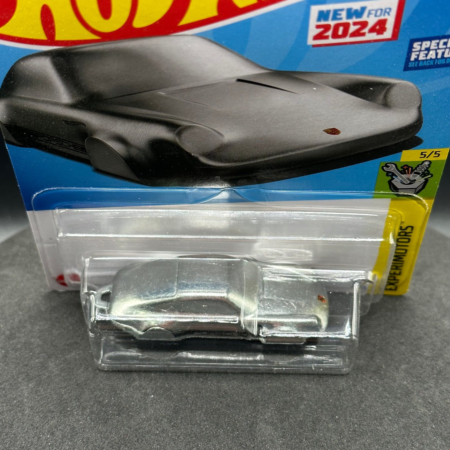 Hot Wheels Porsche 911 Keychain