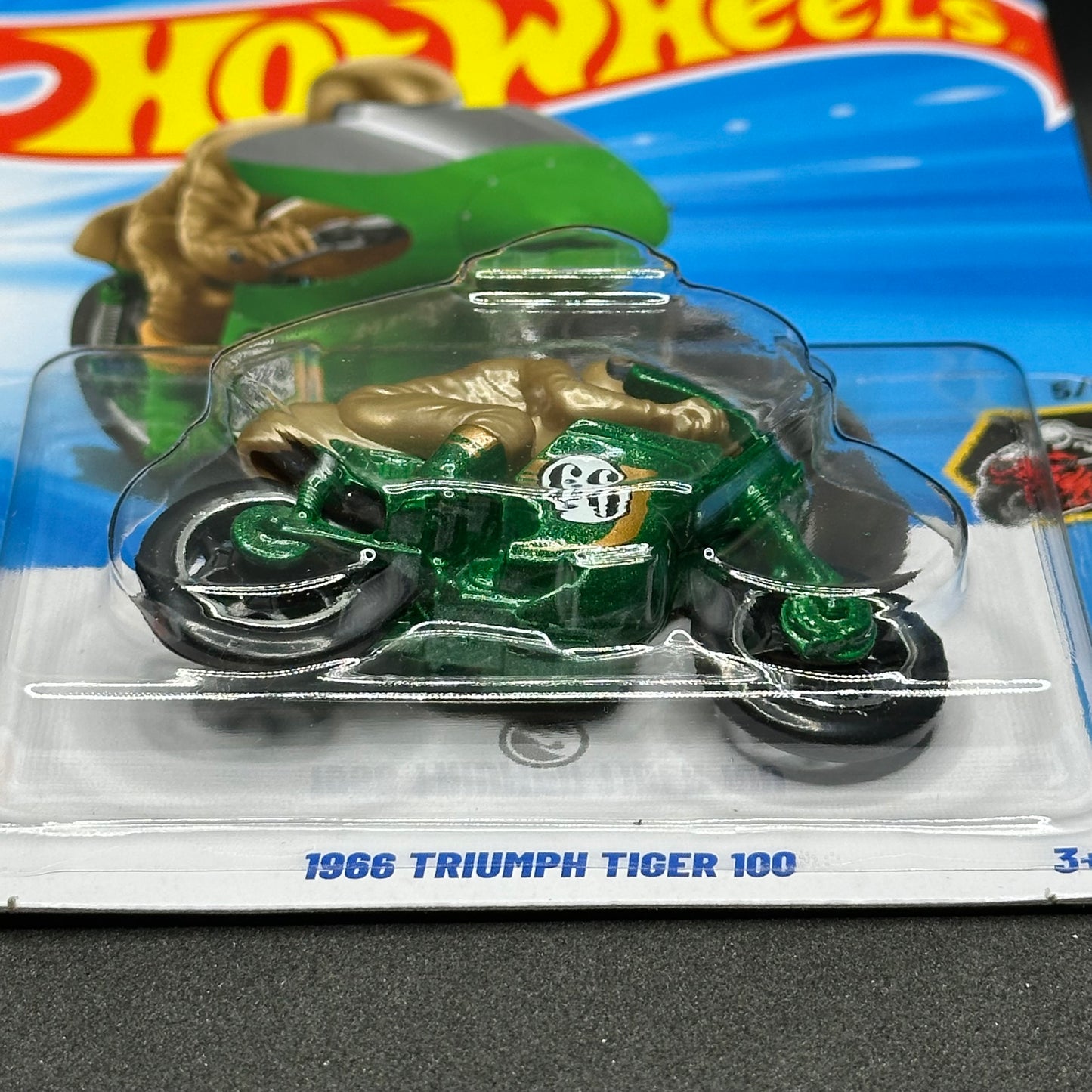 Hot Wheels 1966 Triumph Tiger 100 TH
