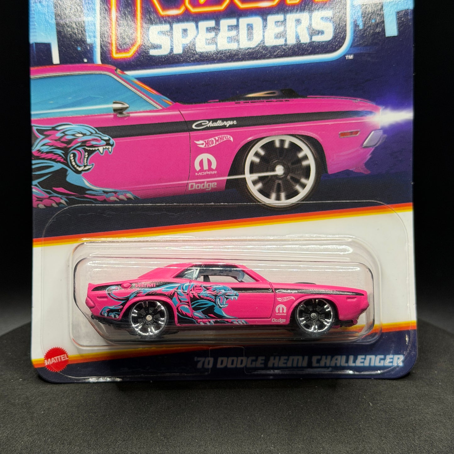 Hot Wheels ‘70 Dodge Hemi Challenger Neon Speeders
