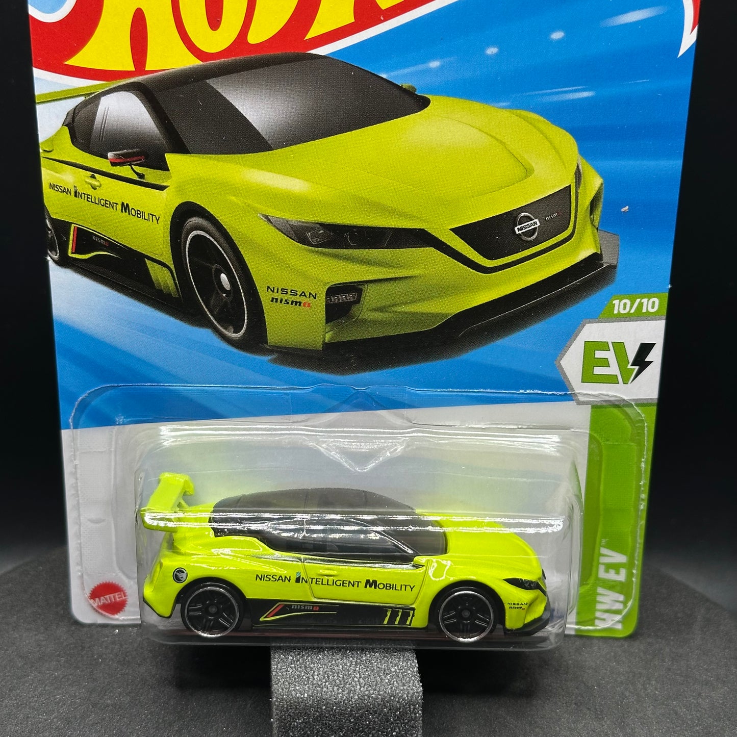 Hot Wheels Nissan Leaf Nismo TH