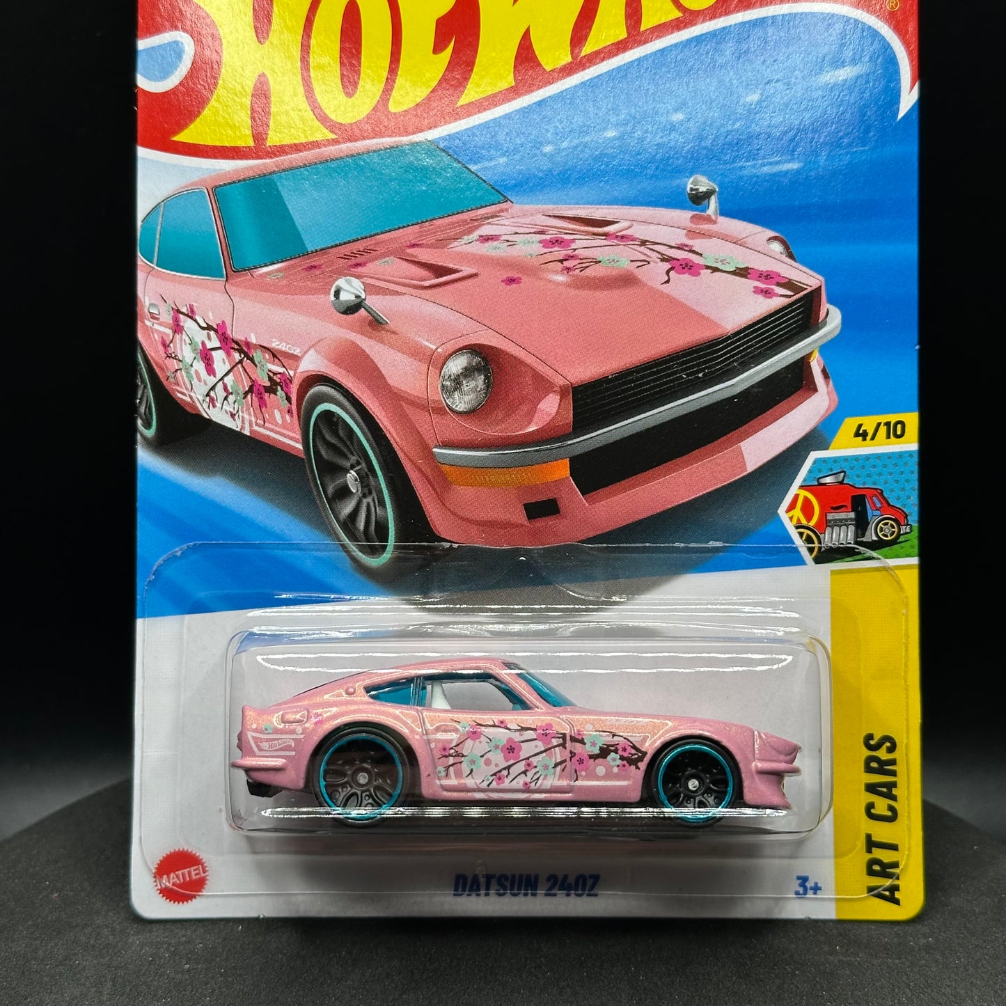 Hot Wheels Datsun 240Z Pink