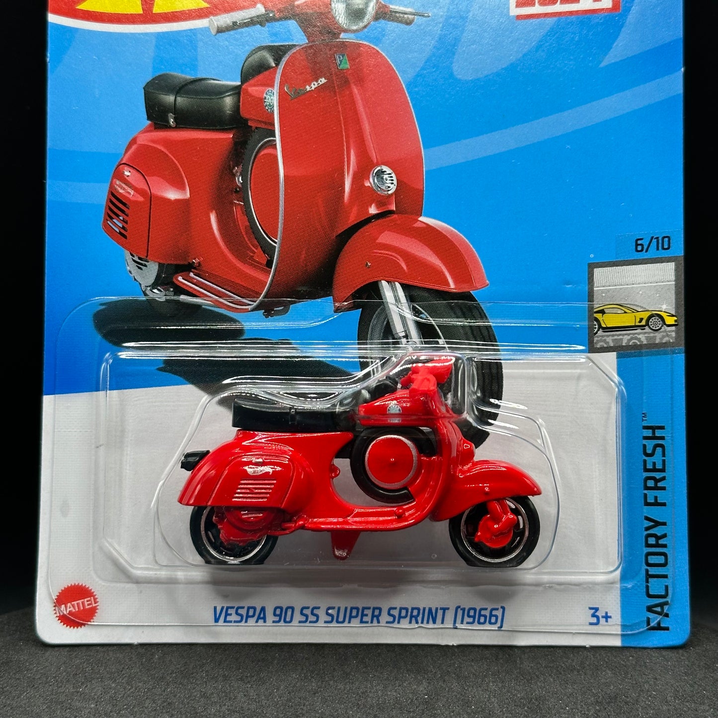 Hot Wheels Vespa 90 SS Red