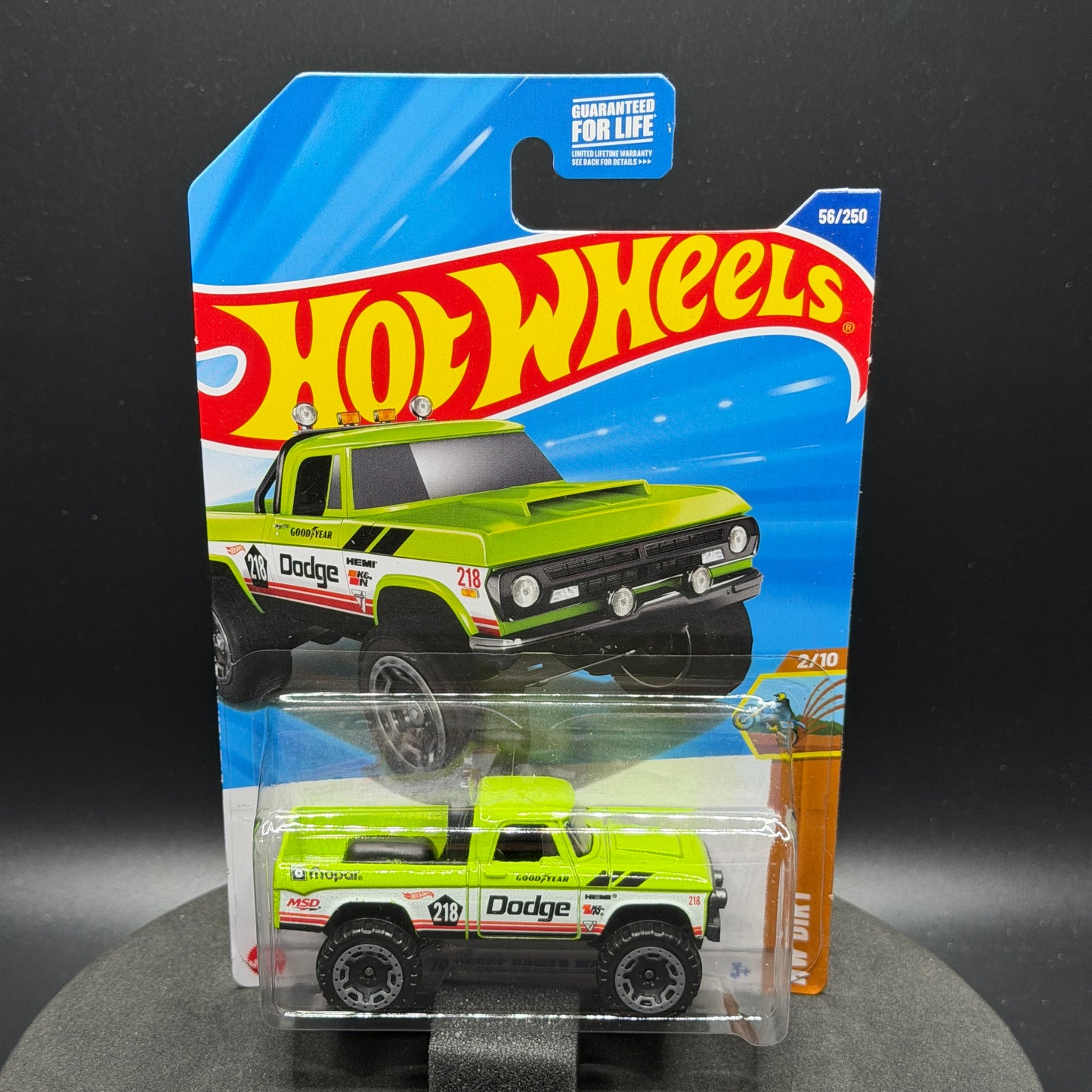 Hot Wheels ‘70 Dodge Power Wagon Green