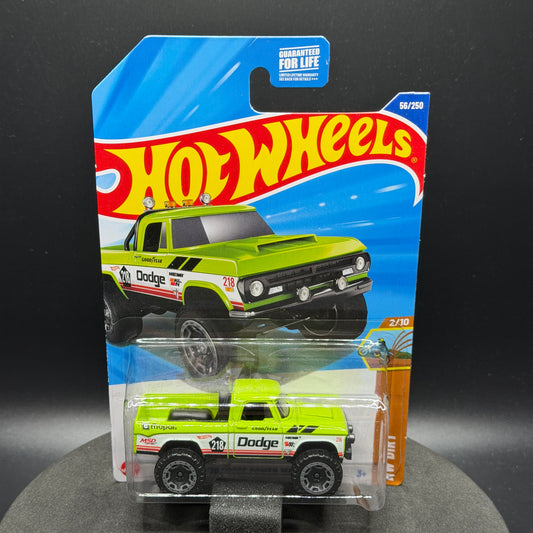 Hot Wheels ‘70 Dodge Power Wagon Green