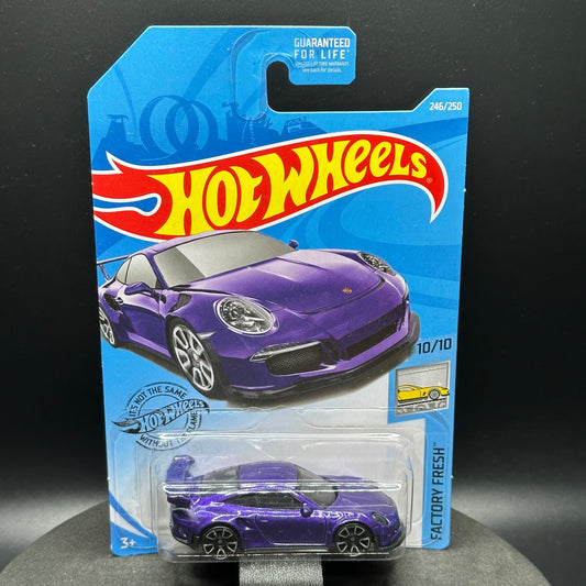 Hot Wheels Porsche 911 GT3RS Purple