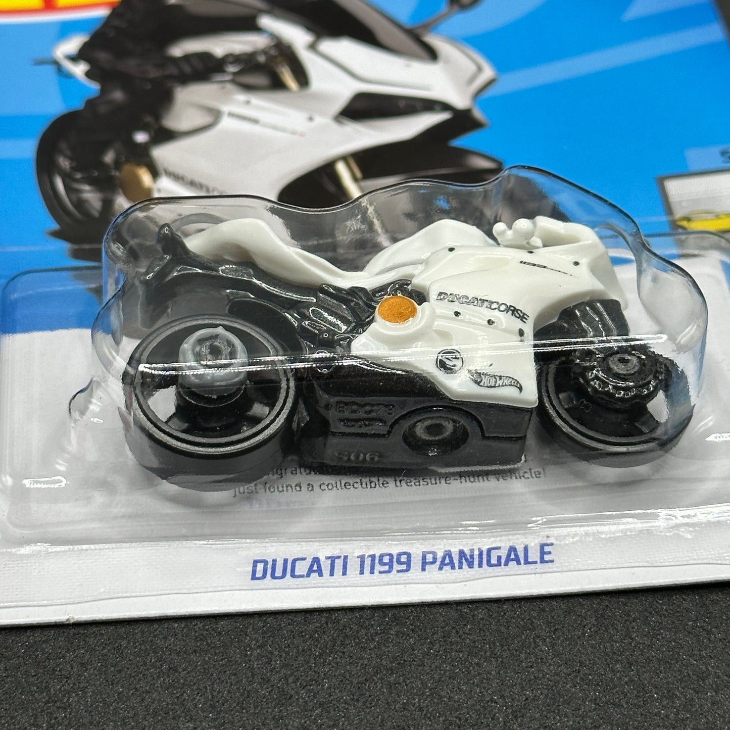 Hot Wheels Ducati 1199 Panigale TH