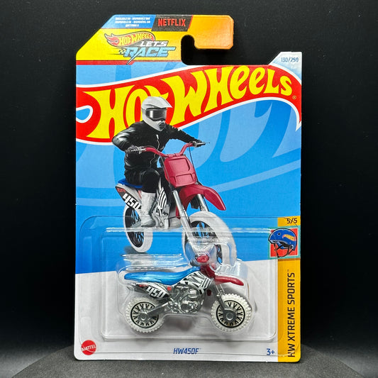 Hot Wheels HW450F Red and Blue