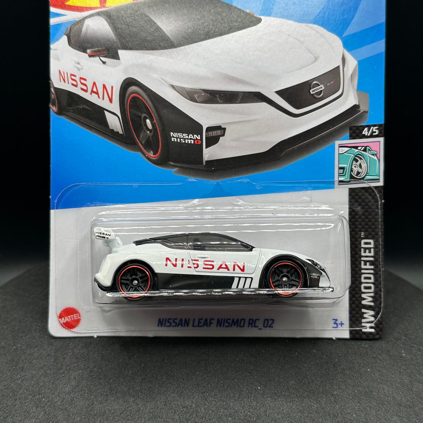 Hot Wheels Nissan Leaf Nismo White