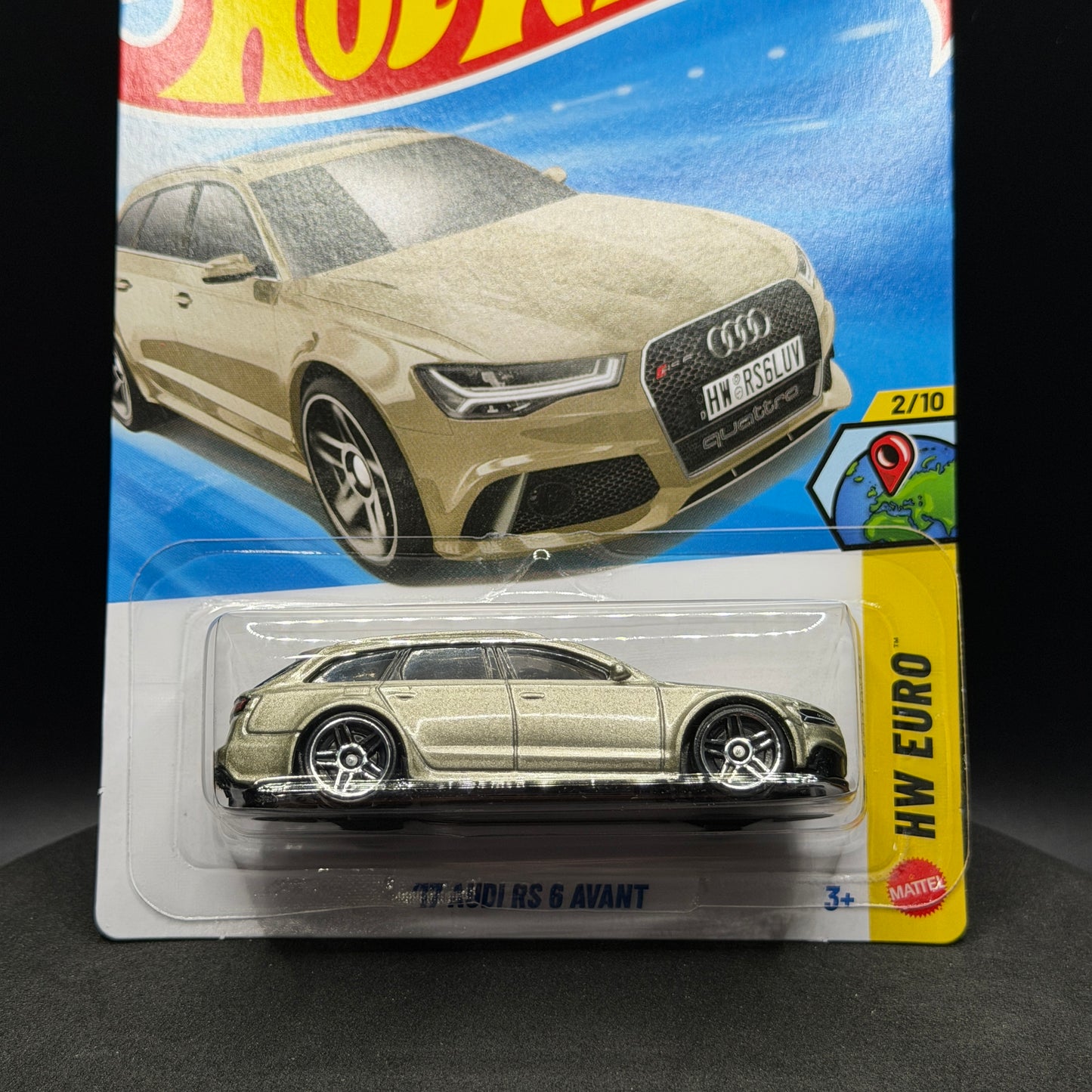 Hot Wheels ‘17 Audi RS 6 Avant Gold