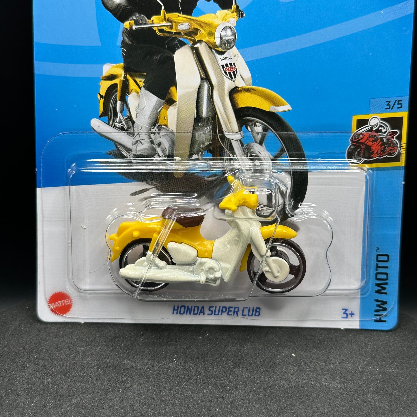 Hot Wheels Honda Super Cub Yellow