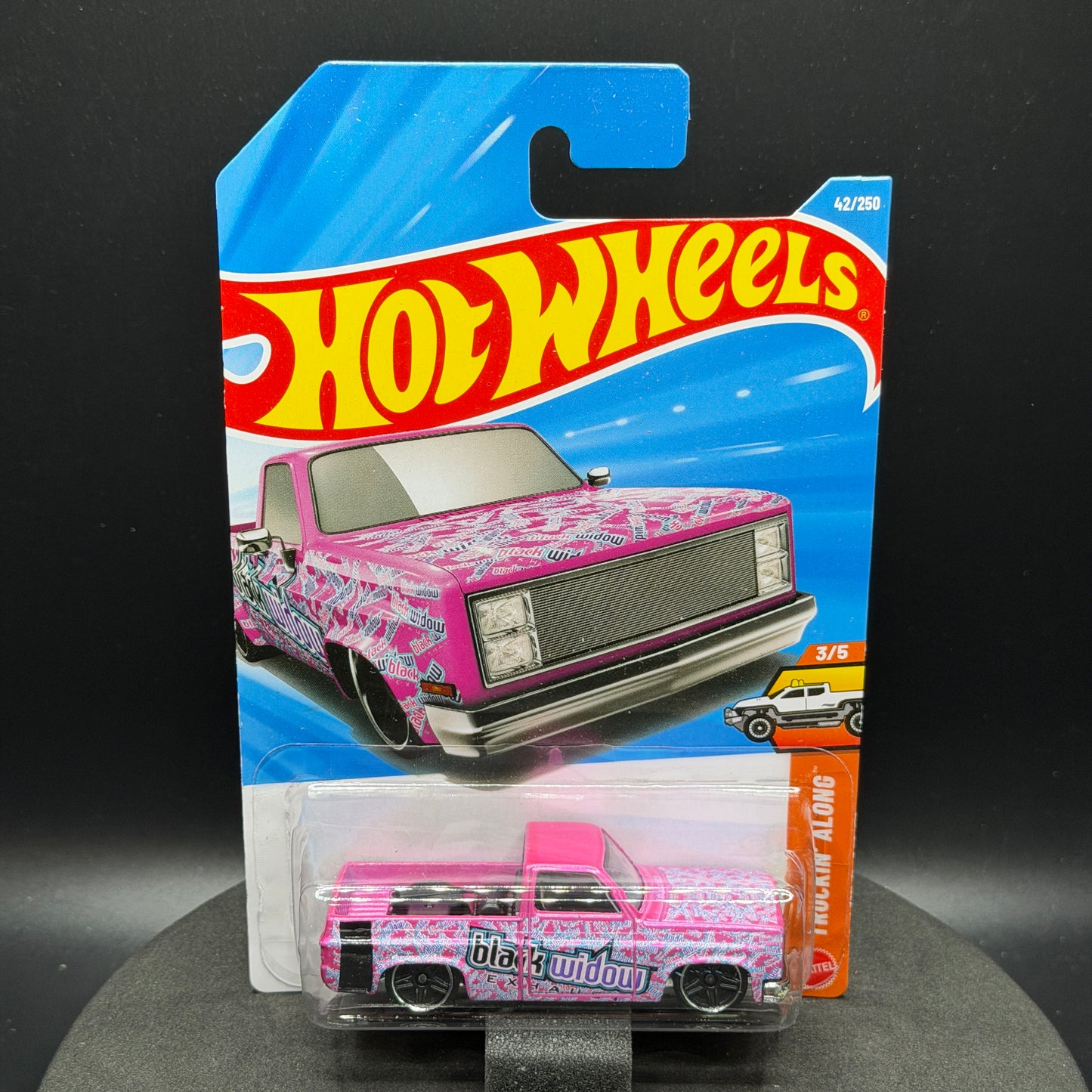Hot Wheels ‘83 Chevy Silverado Pink