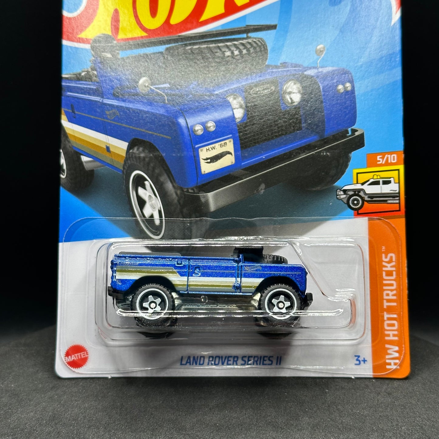 Hot Wheels Land Rover Series II Blue