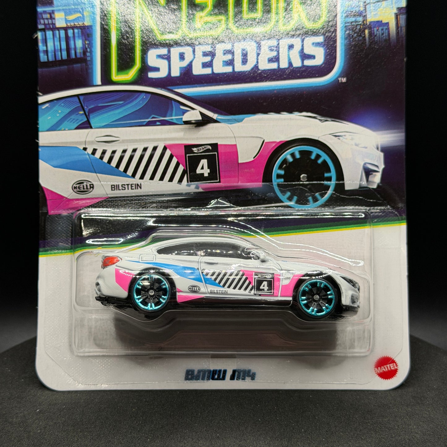 Hot Wheels BMW M4 Neon Speeders
