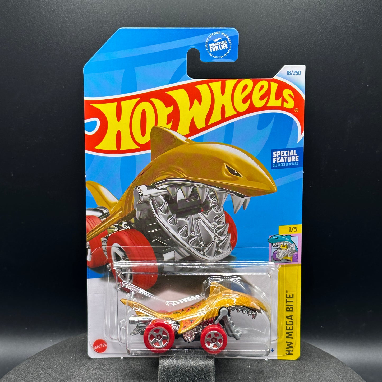 Hot Wheels Shark Bite