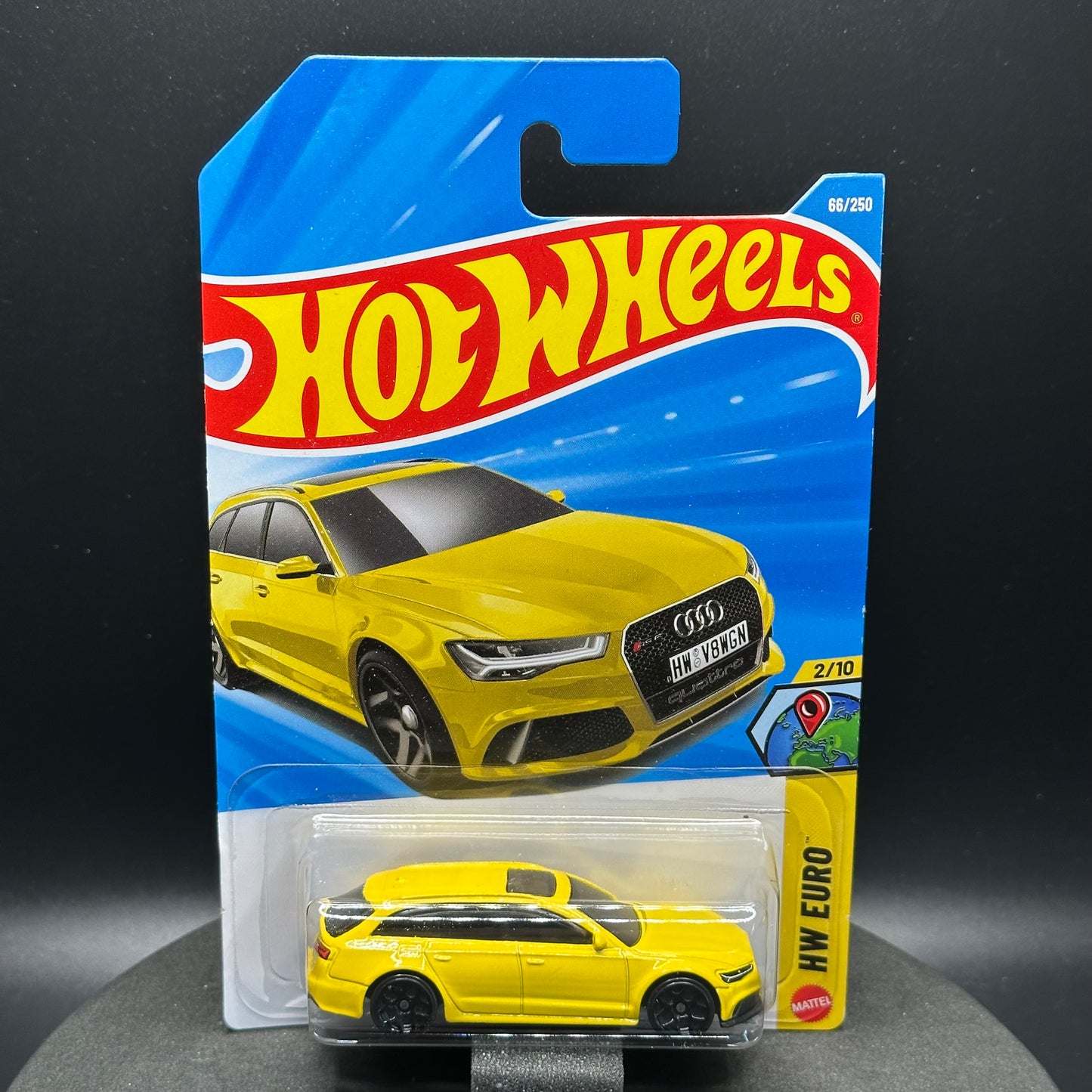 Hot Wheels ‘17 Audi RS6 Avant Yellow
