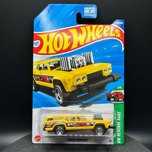 Hot Wheels Cruise Bruiser Yellow