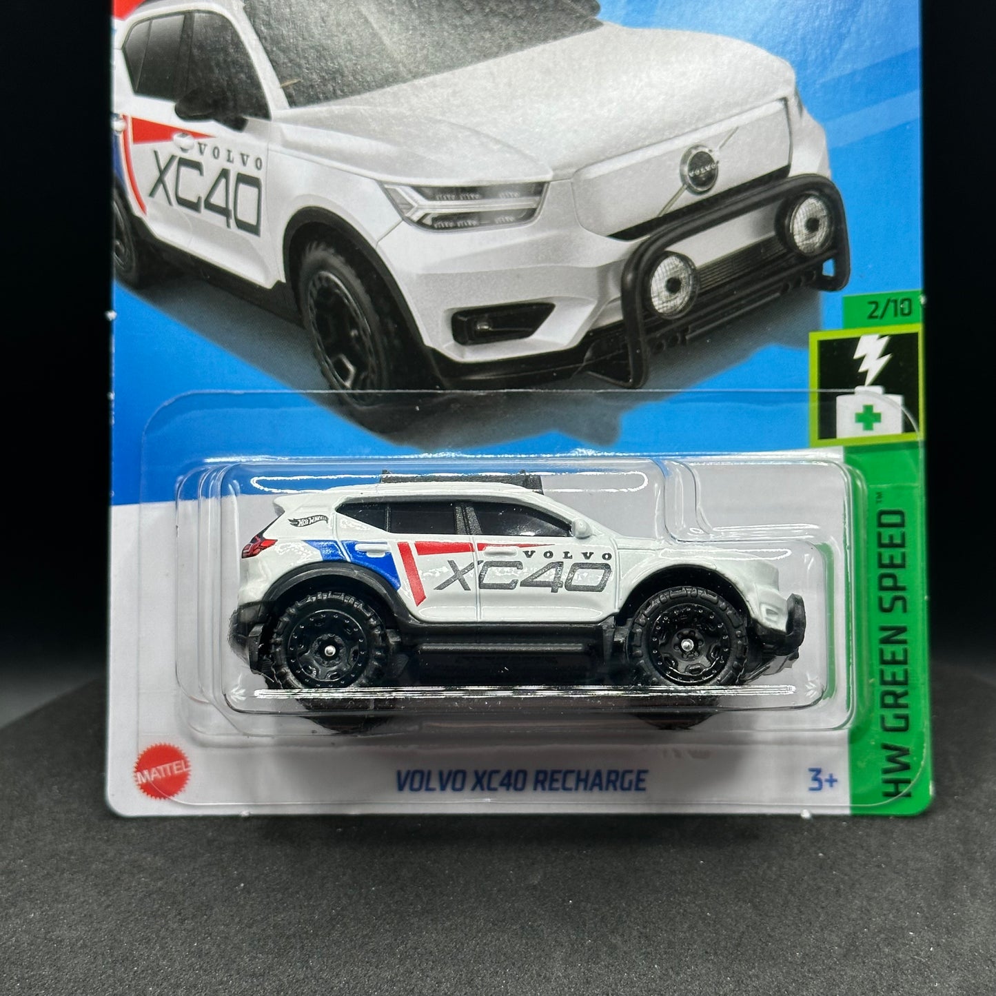 Hot Wheels Volvo XC40 Recharge White