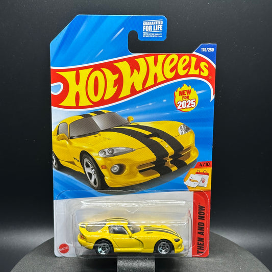Hot Wheels ‘96 Dodge Viper GTS Yellow