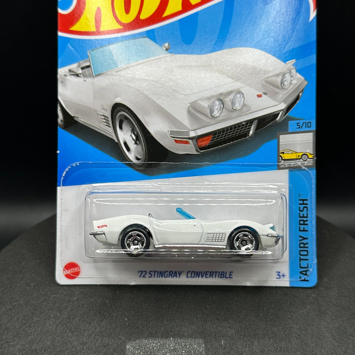 Hot Wheels ‘72 Corvette Stingray Convertible White