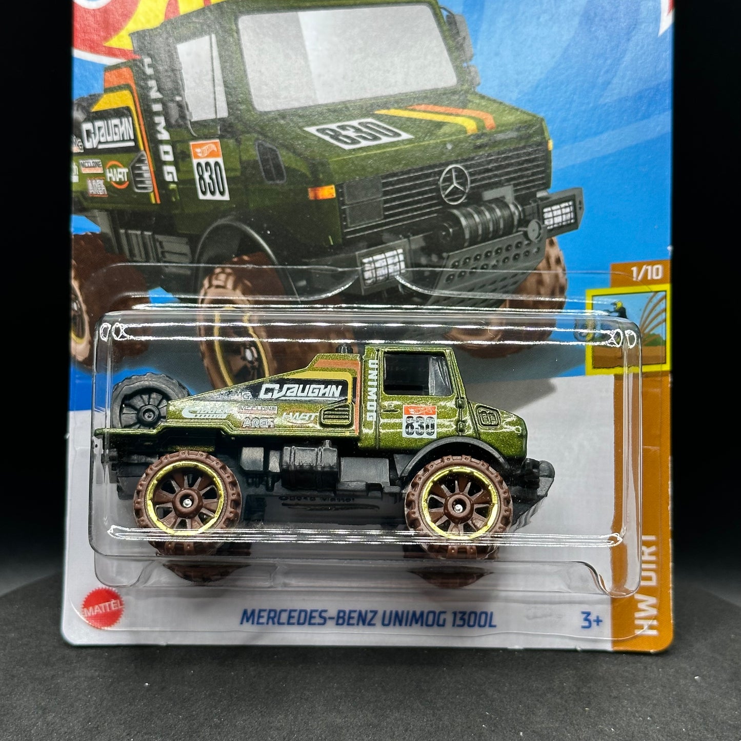 Hot Wheels Mercedes Benz Unimog Green