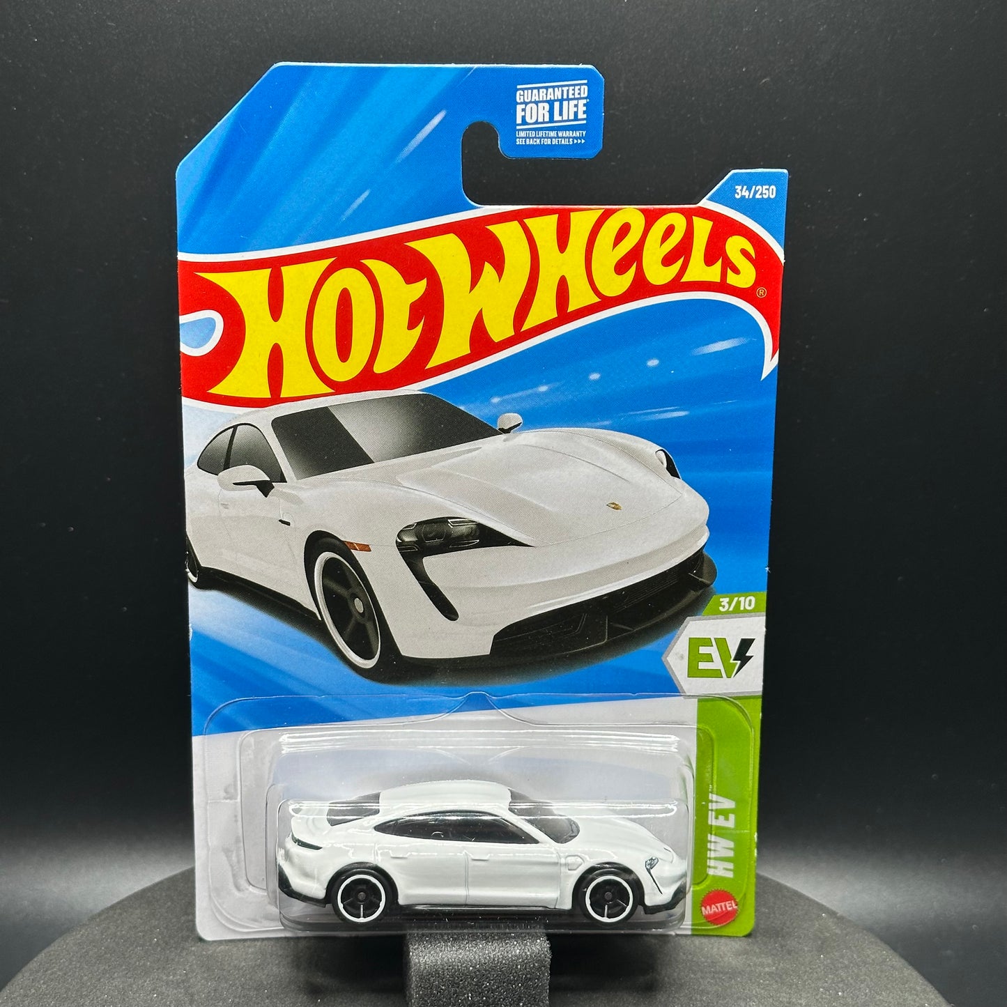Hot Wheels Porsche Taycan Turbo S White