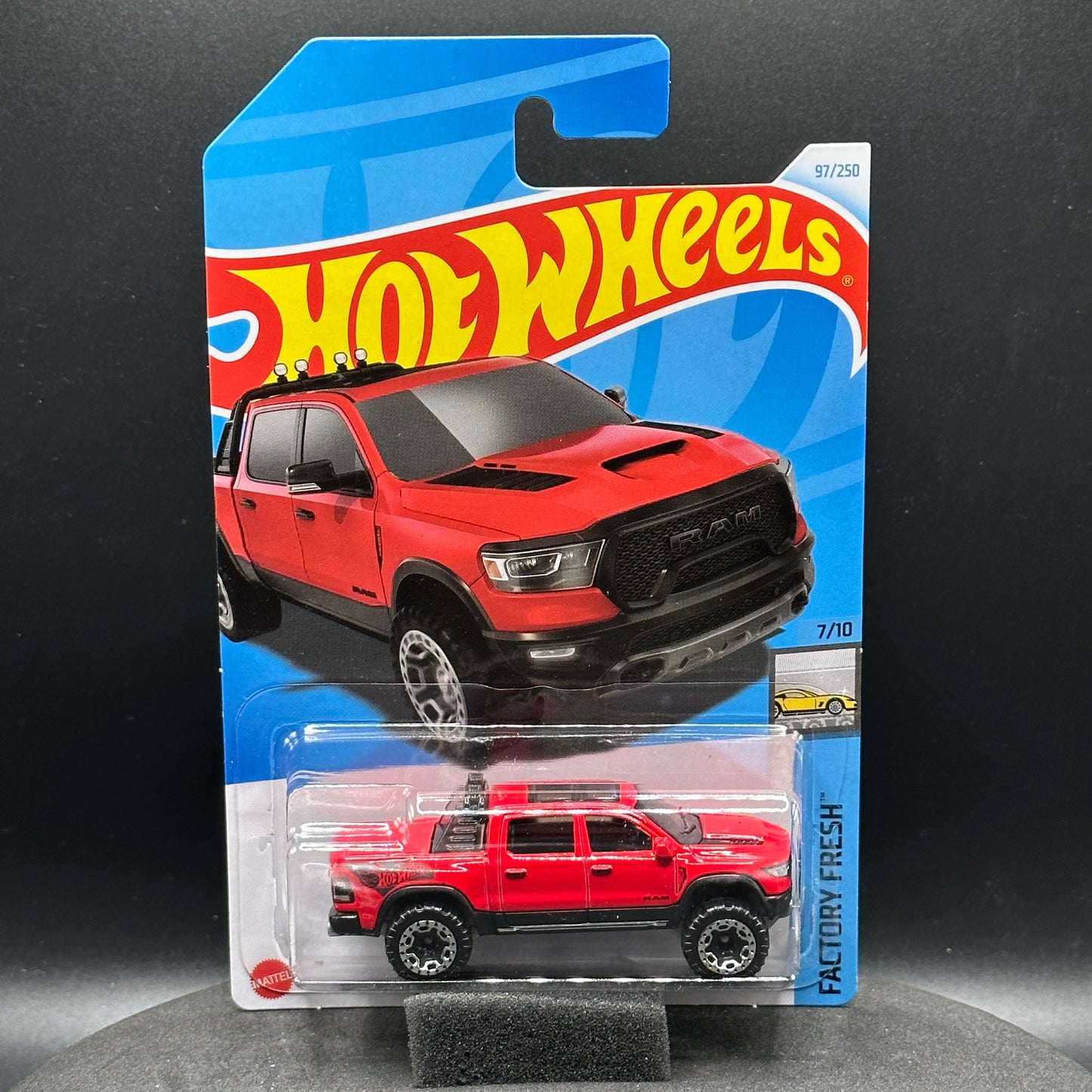 Hot Wheels ‘23 Ram 1500 Red