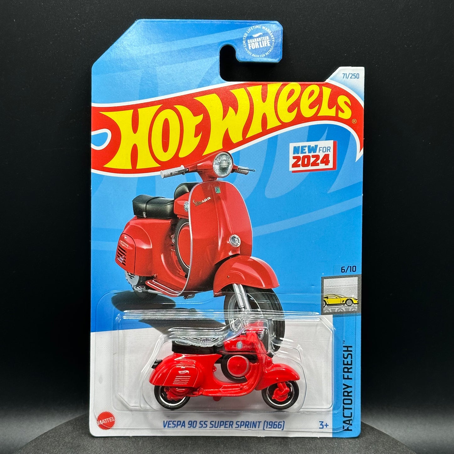 Hot Wheels Vespa 90 SS Red