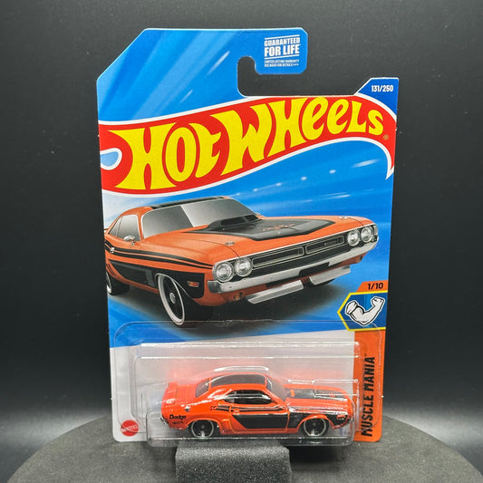 Hot Wheels ‘71 Dodge Challenger Orange