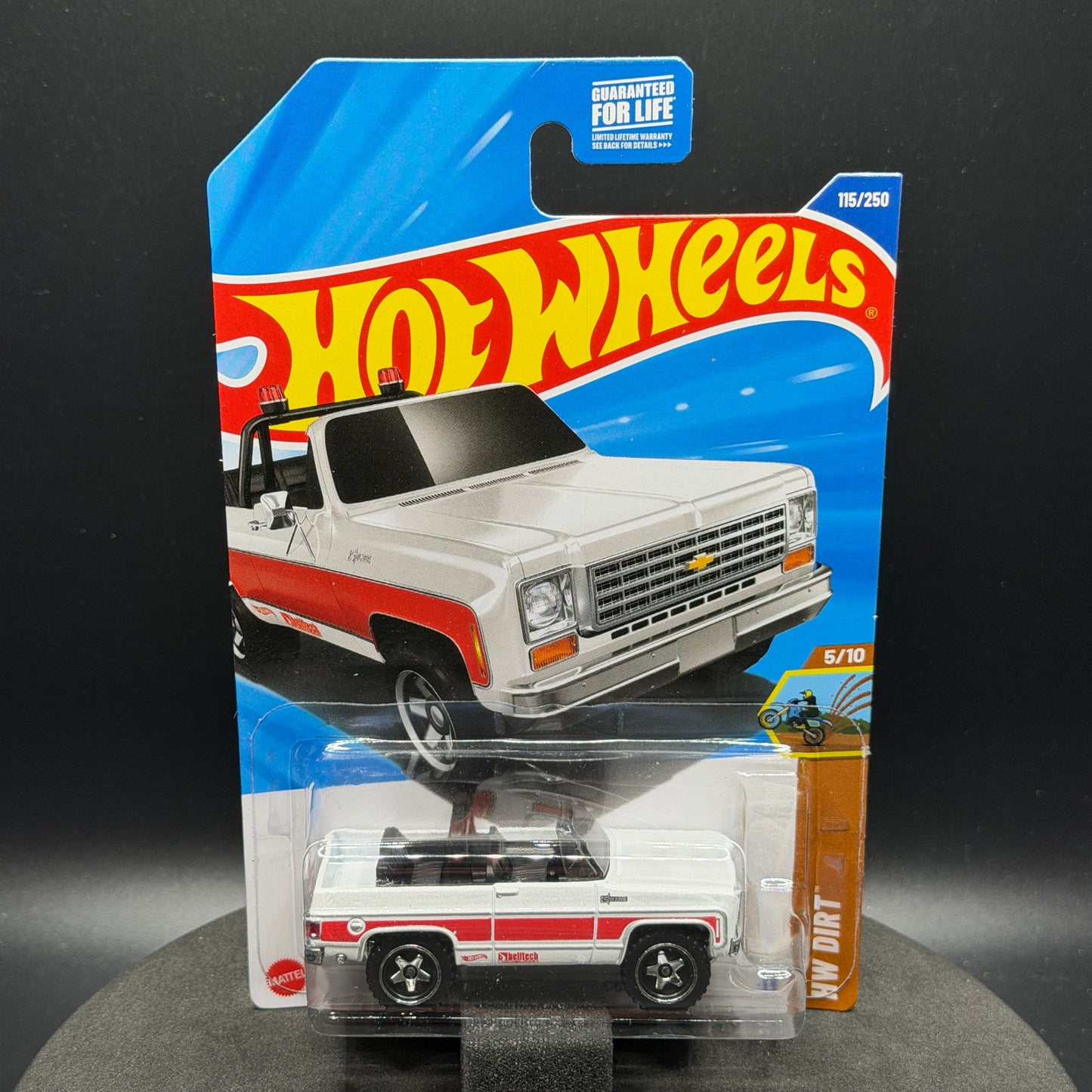 Hot Wheels ‘75 Chevy Blazer White