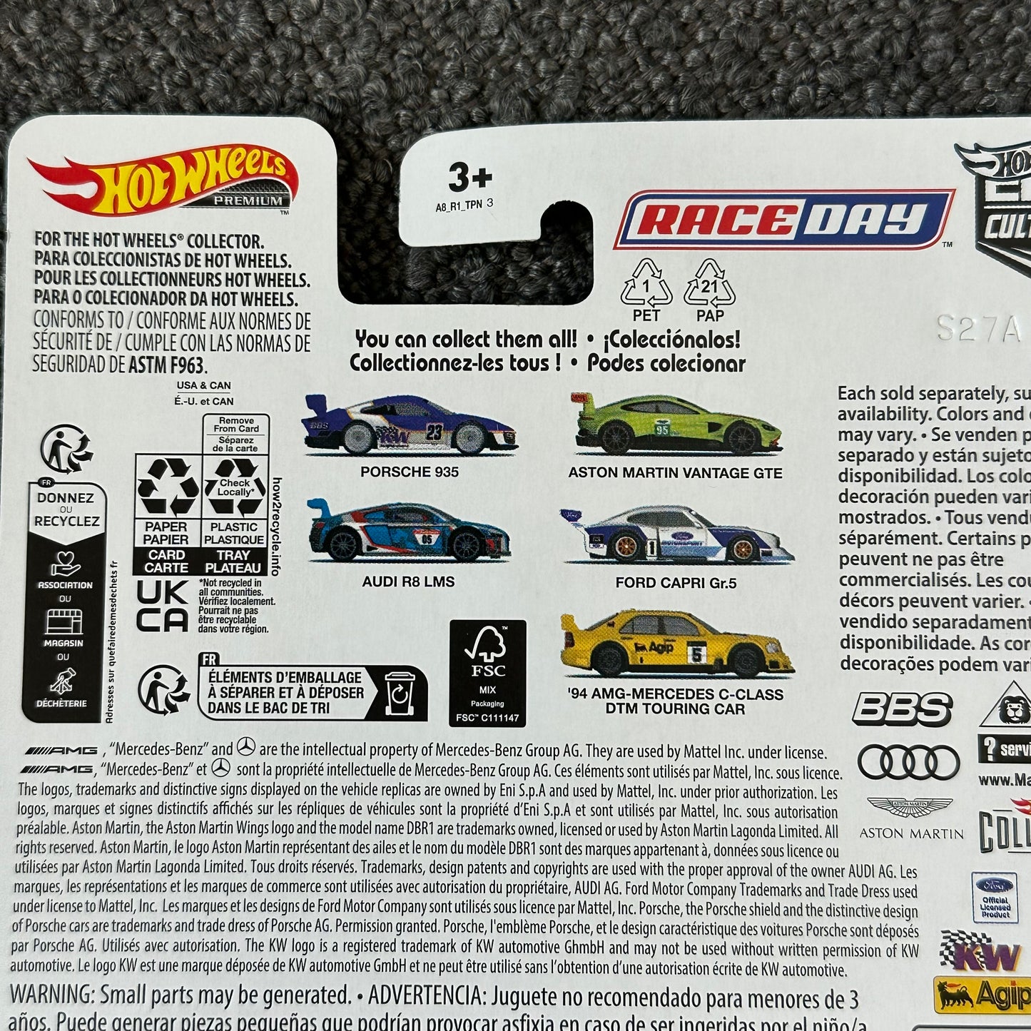 Hot Wheels Premium Race Day Set