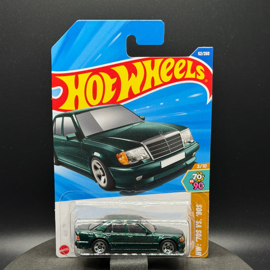 Hot Wheels Mercedes Benz 500 E Green