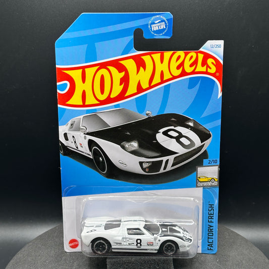 Hot Wheels Ford GT40 White