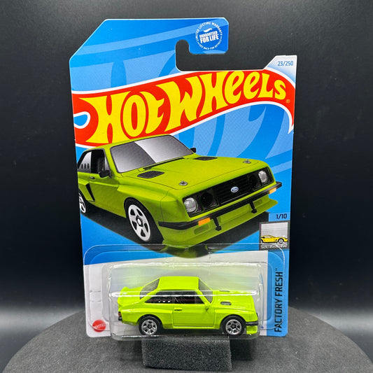 Hot Wheels Ford Escort RS2000 Green