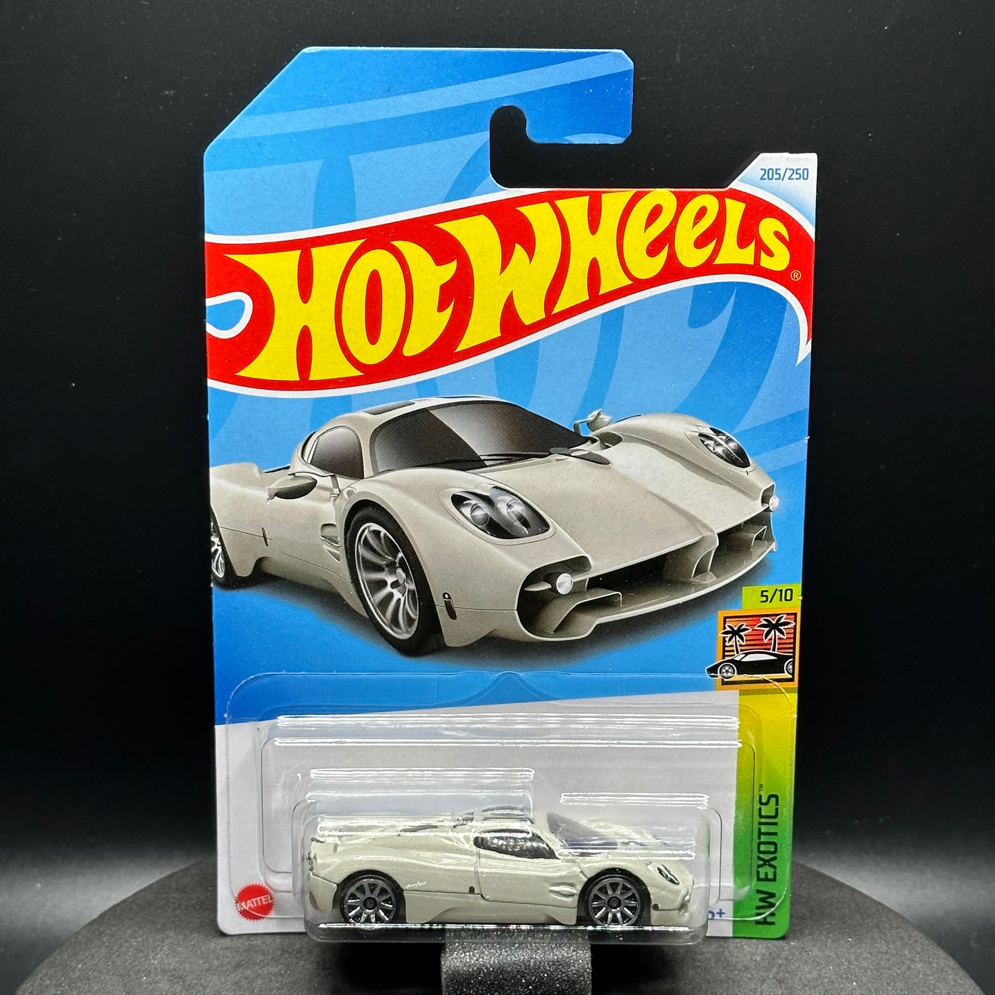 Hot Wheels Pagani Utopia Grey