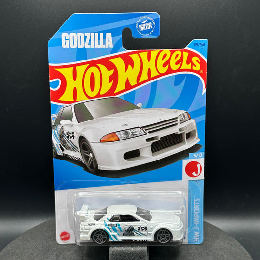 Hot Wheels Godzilla Nissan Skyline GTR R32