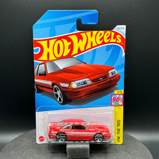 Hot Wheels ‘92 Ford Mustang Red