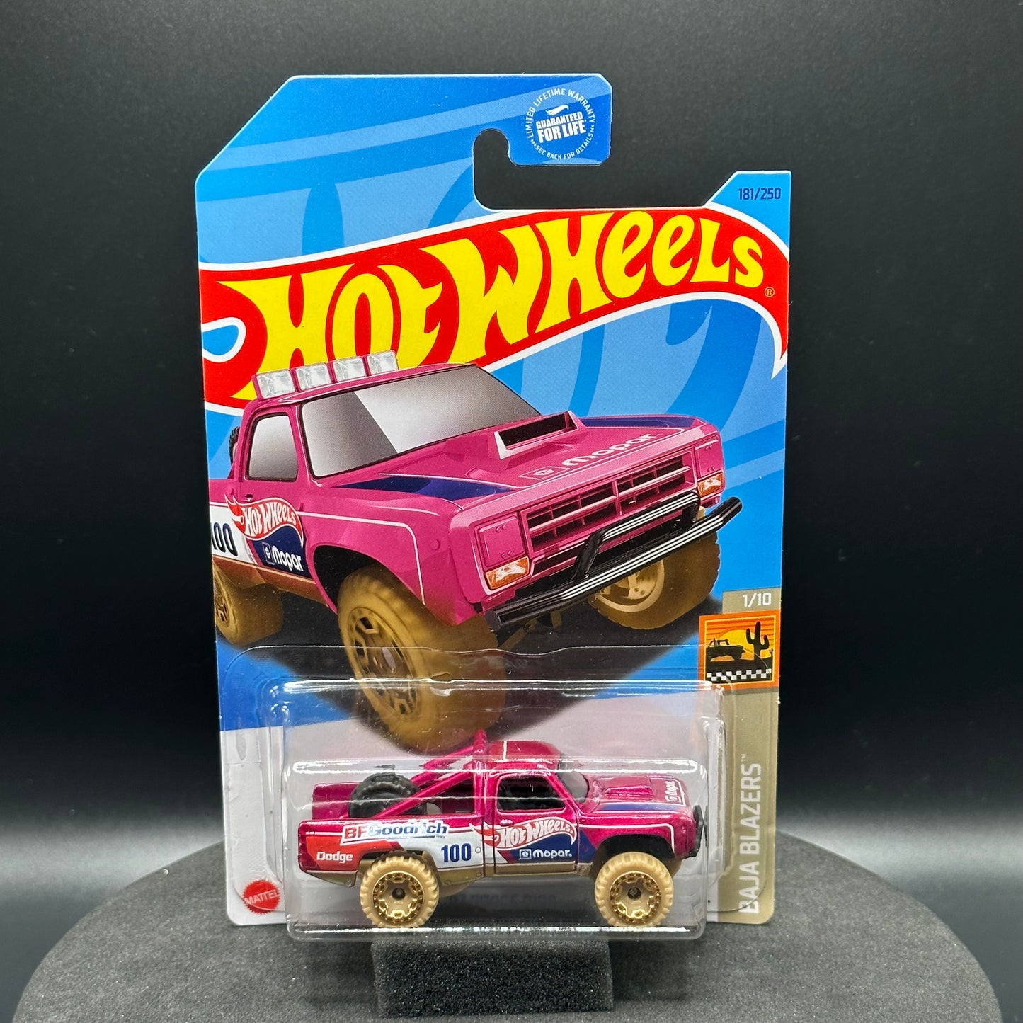 Hot Wheels Dodge D100 Pink