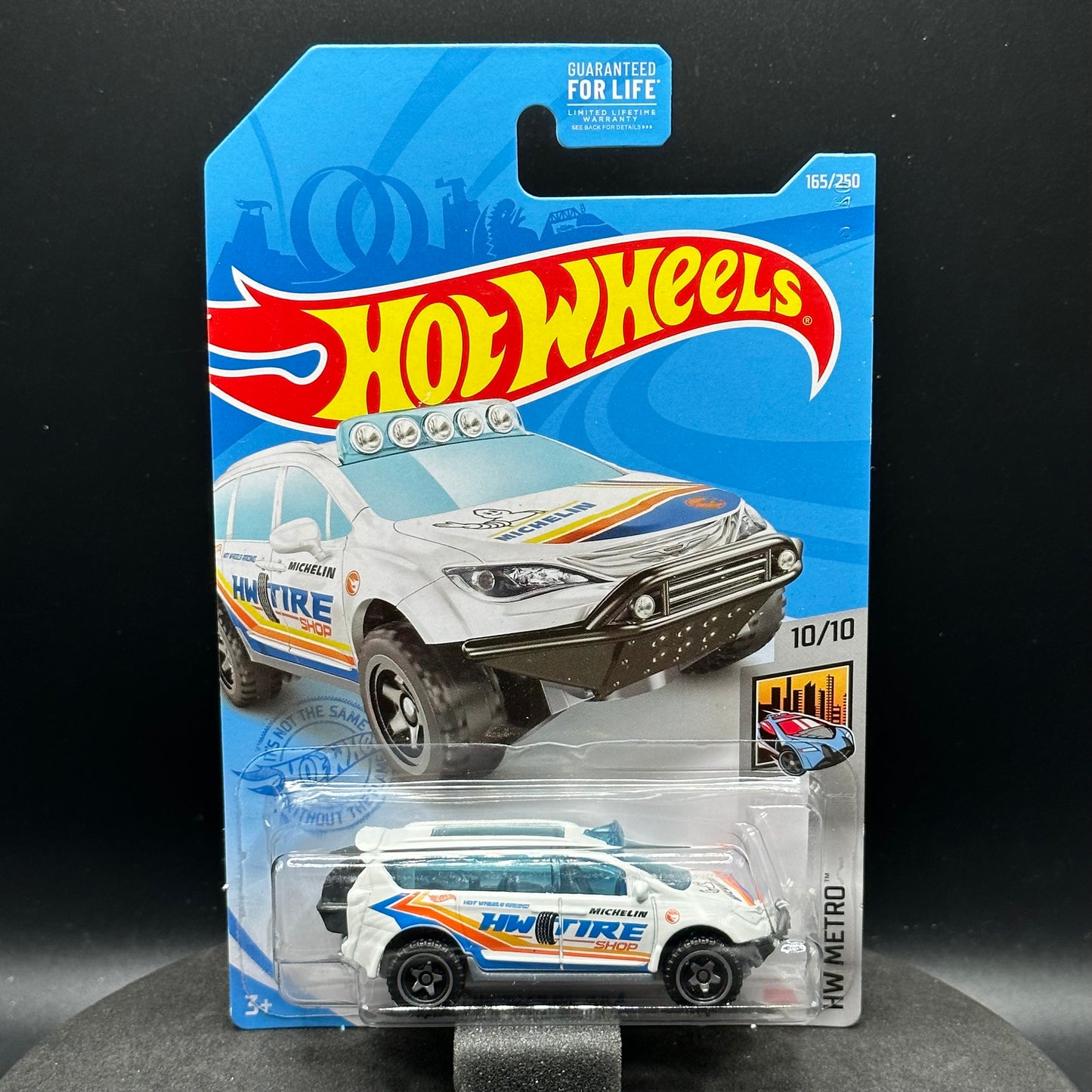 Hot Wheels Chrysler Pacifica TH