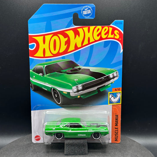 Hot Wheels Dodge Hemi Challenger Green