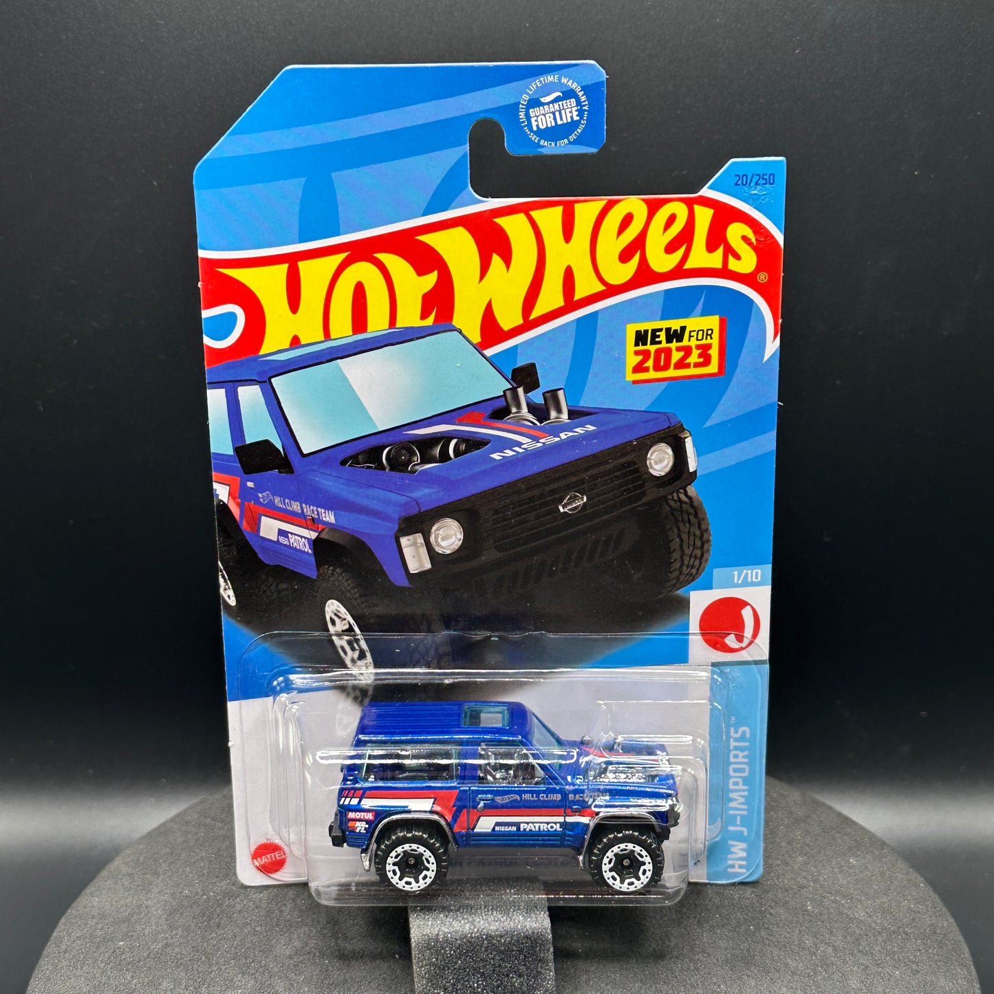 Hot Wheels Nissan Patrol Blue